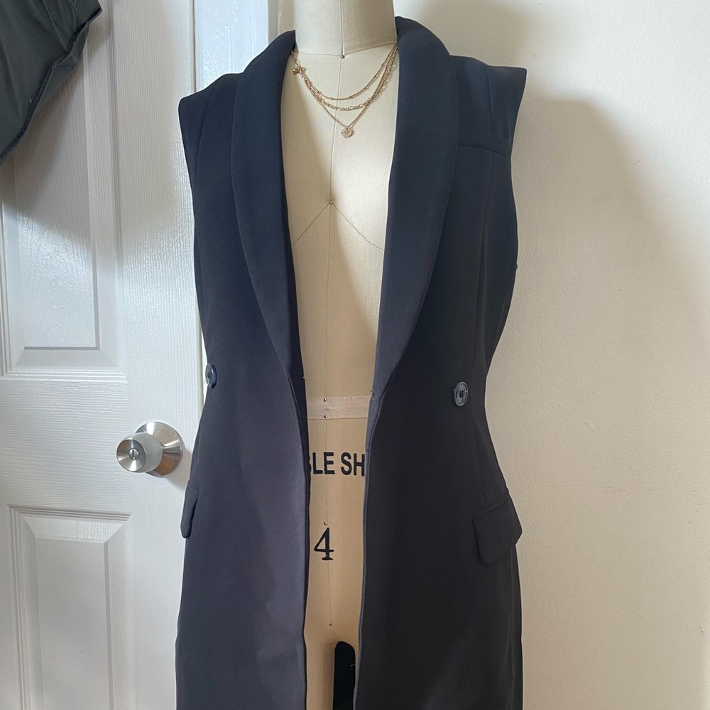 Sleeveless Blazer